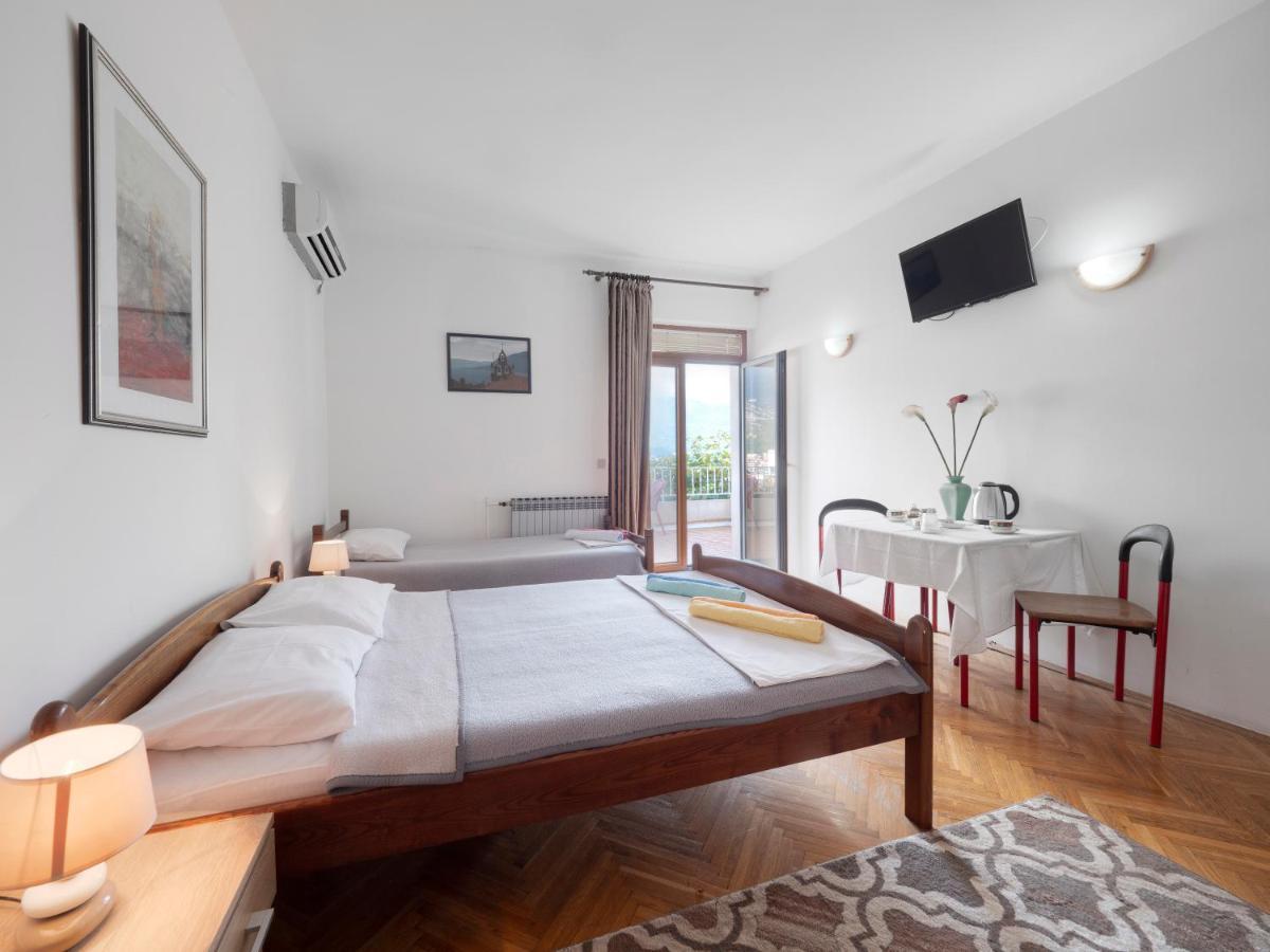 Madra Rooms And Apartments Будва Екстер'єр фото
