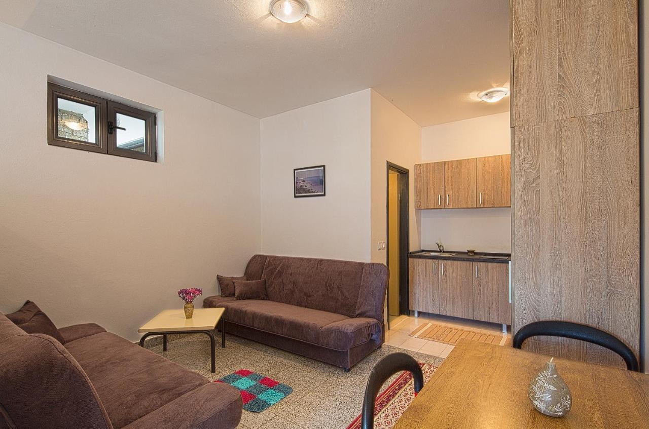 Madra Rooms And Apartments Будва Екстер'єр фото