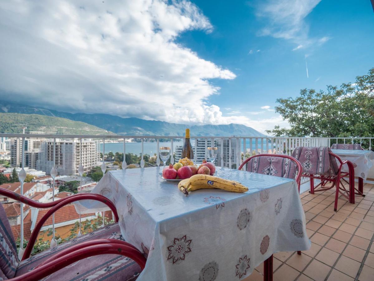 Madra Rooms And Apartments Будва Екстер'єр фото