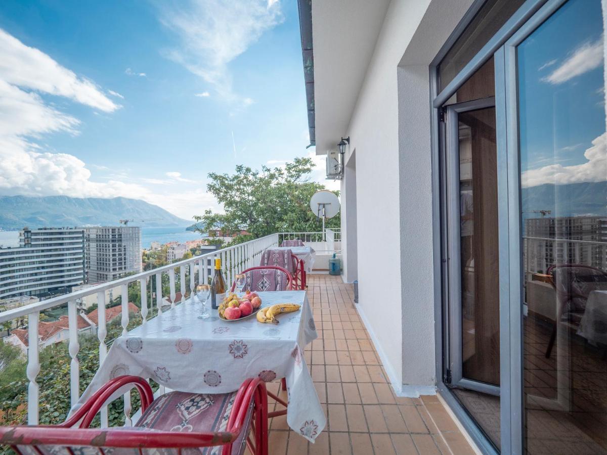 Madra Rooms And Apartments Будва Екстер'єр фото