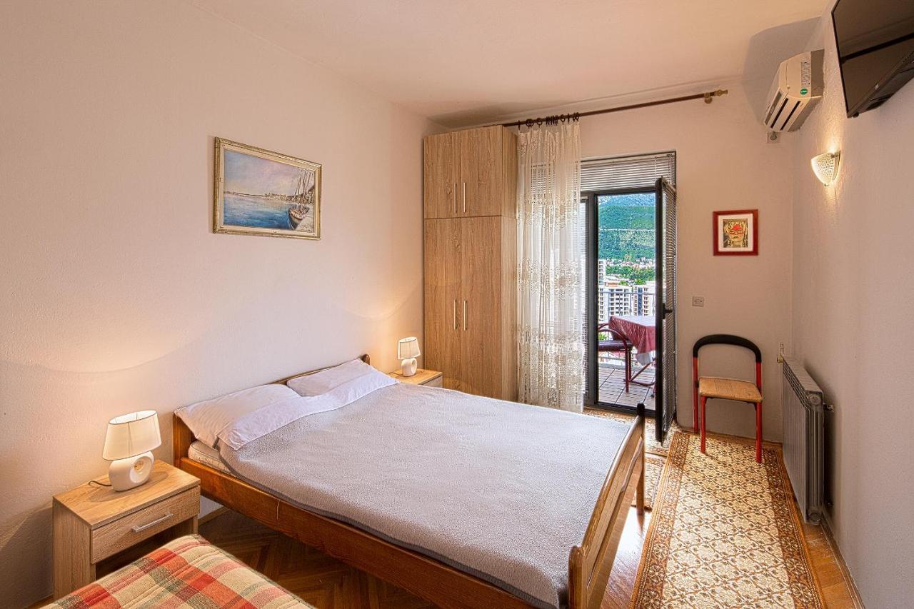 Madra Rooms And Apartments Будва Екстер'єр фото