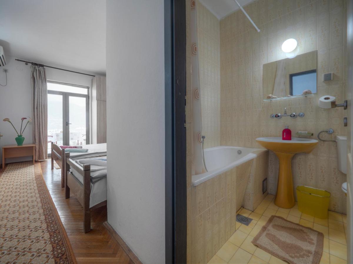 Madra Rooms And Apartments Будва Екстер'єр фото
